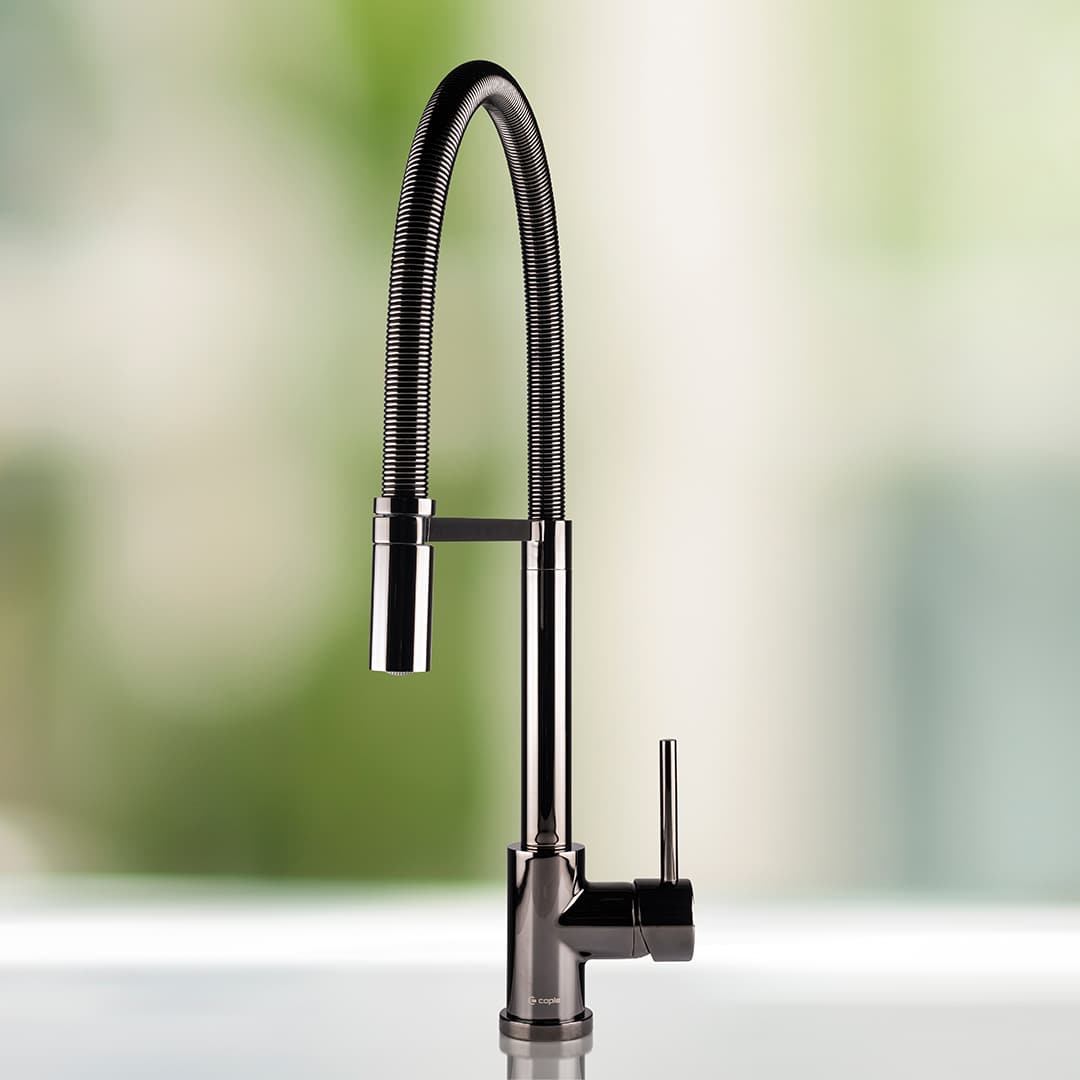 caple-navitis-auszieharmatur-schwarz-chrom-mit-schwarzem-schlauch image 2
