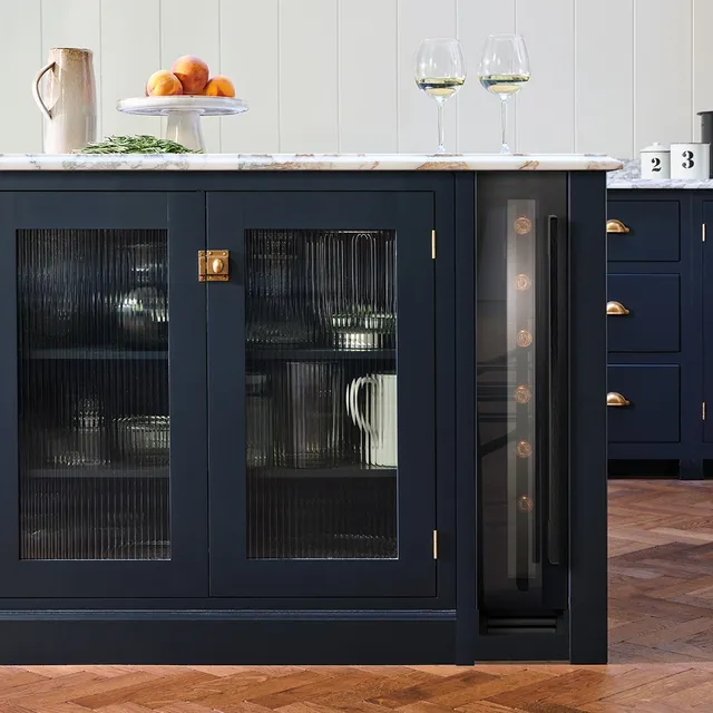 caple-weink-hlschrank-unterbau-single-zone-schwarzglas image 1