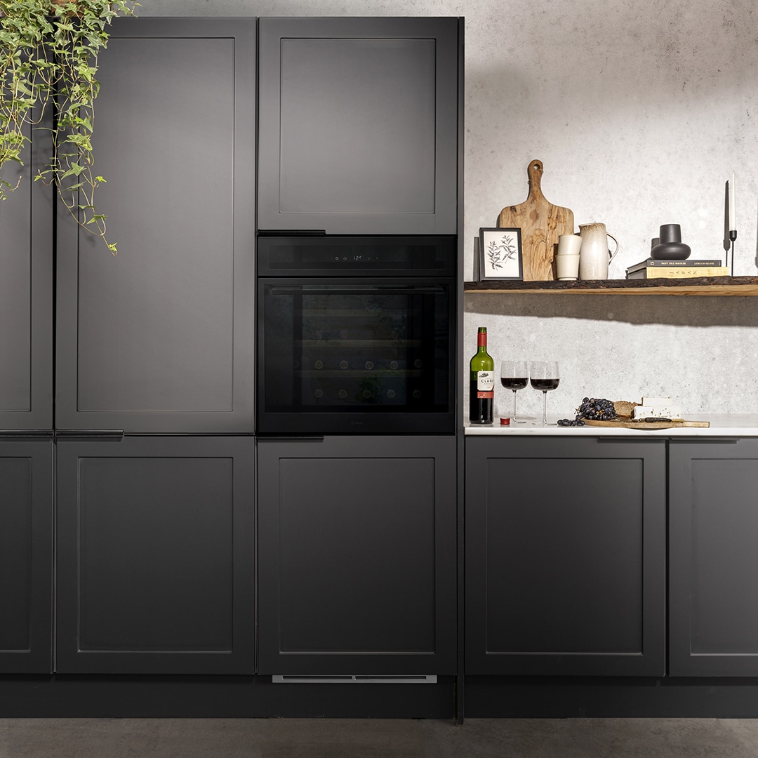 caple-in-column-single-zone-wine-cooler-black-steel-weink-hler image 1