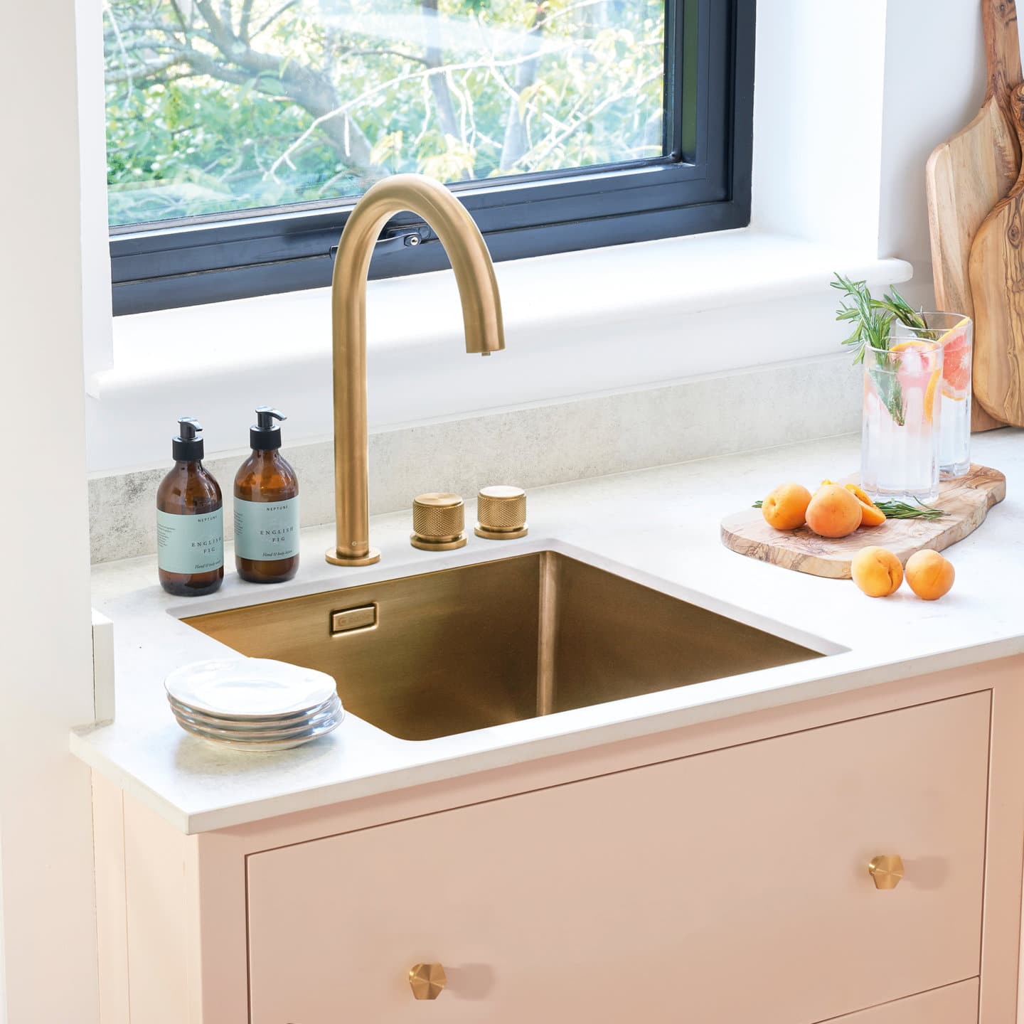 caple-joya-3-in-1-hei-wasser-armatur-gold image 3