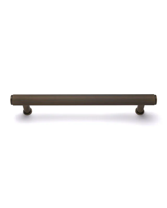caple-fluted-bar-griffstange-antique-brass-m-belgriff-geriffelt image 1