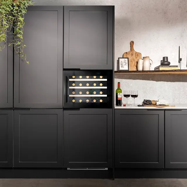 caple-hochschrank-single-zone-weink-hler-schwarz-einbau image 1