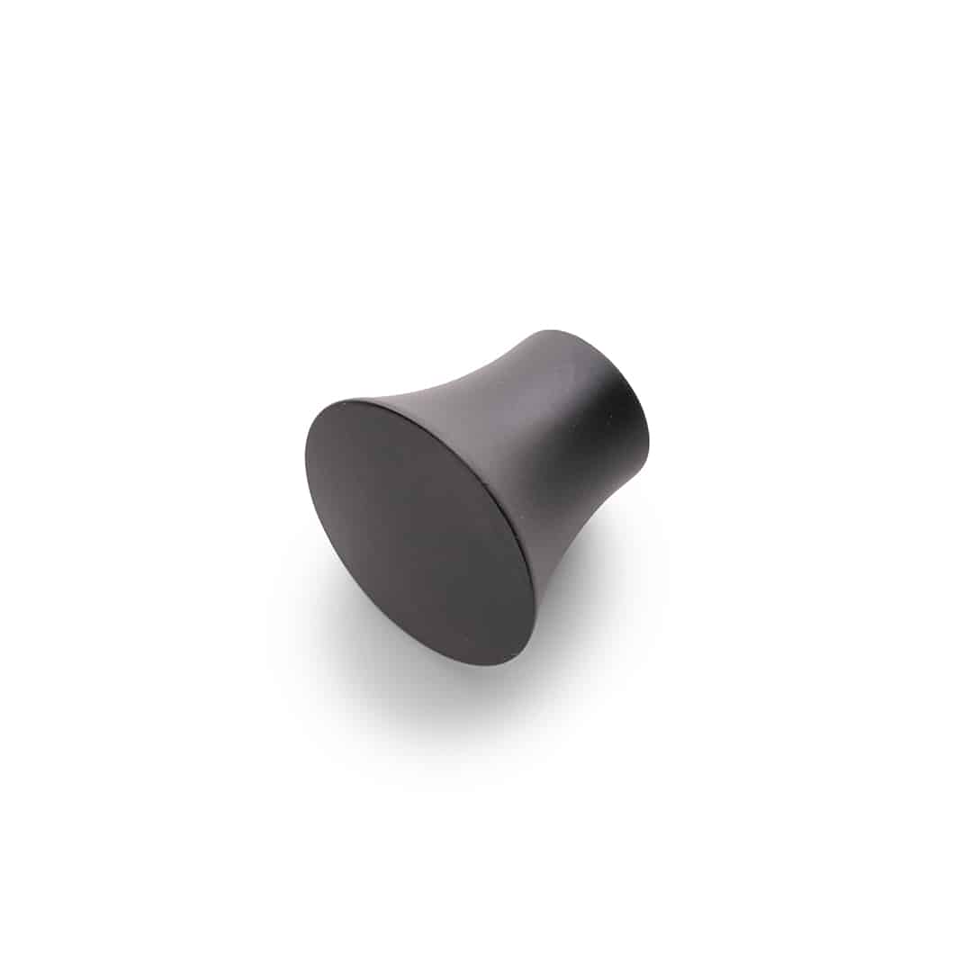 caple-m-belknopf-matt-black-flacher-knopf image 1