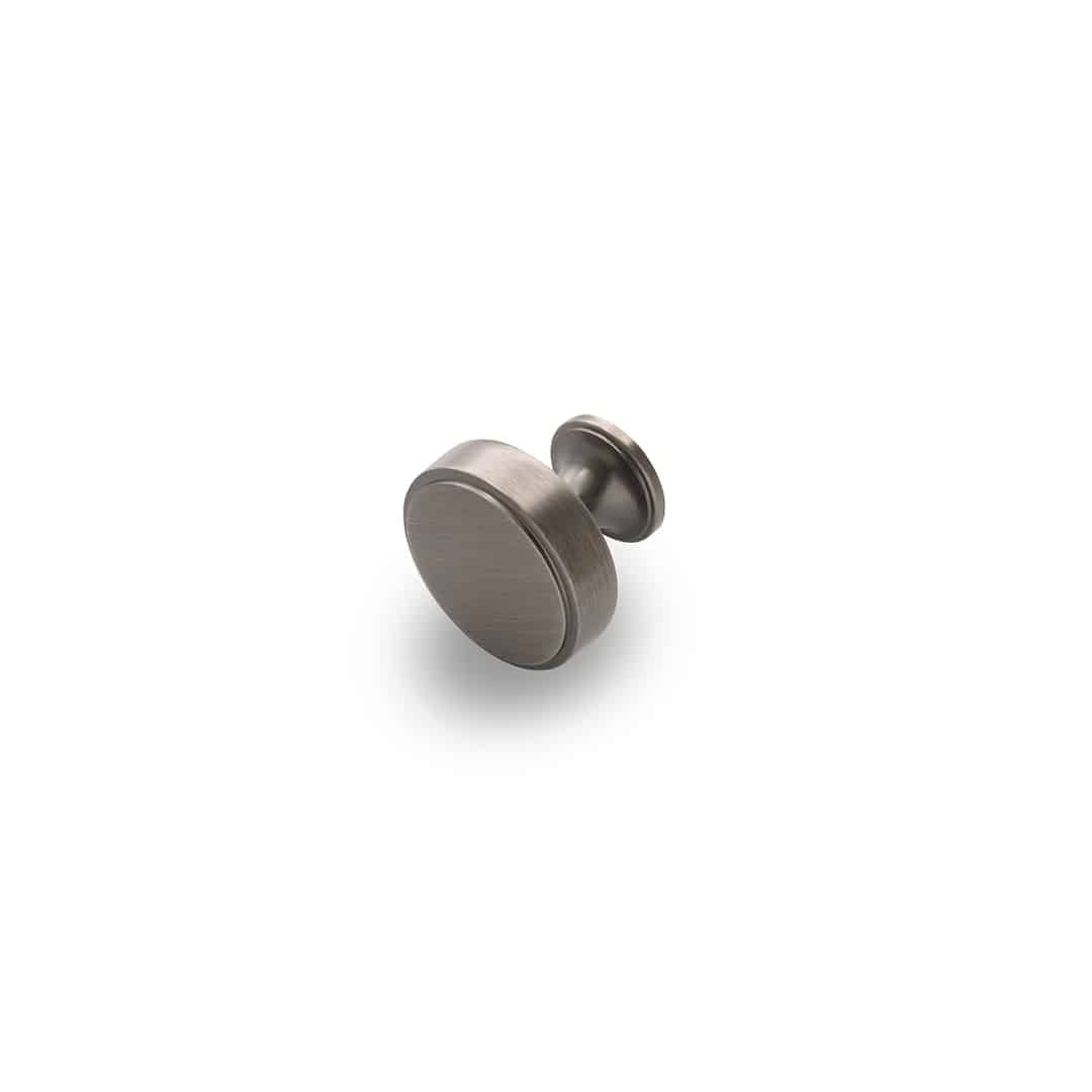 caple-m-belknopf-brushed-iron image 1