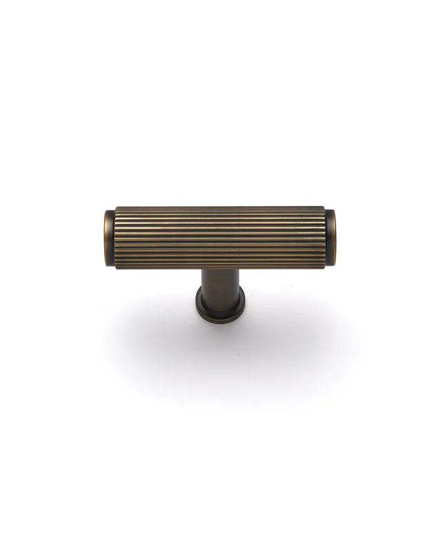 caple-fluted-t-bar-knopf-antique-brass image 1